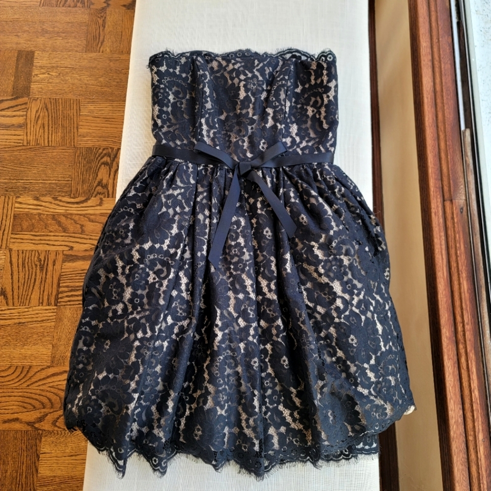 Robert Rodriquez sz 2 Black lace strapless Neiman Marcus Target DRESS Prom